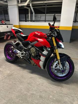 DUCATI STREETFIGHTER V4 S DUCATI STREETFIGHTER V4 S